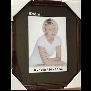 🆕 NWT 8"x10" Faux Mahogany Desktop Photo Frame